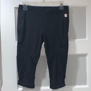 Capri yoga pants